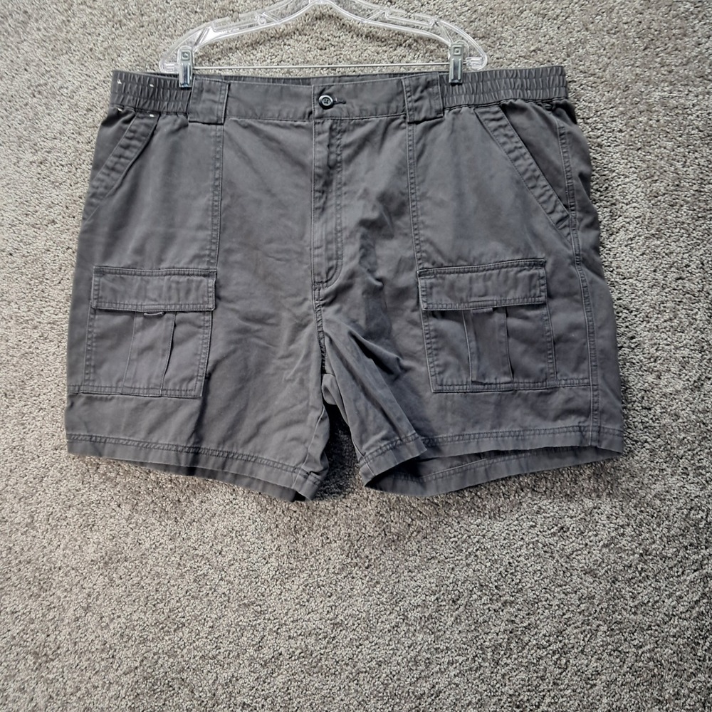 Roundtree & Yorke Mens Gray Cotton Cargo Shorts Size 48x7 Utility Pockets